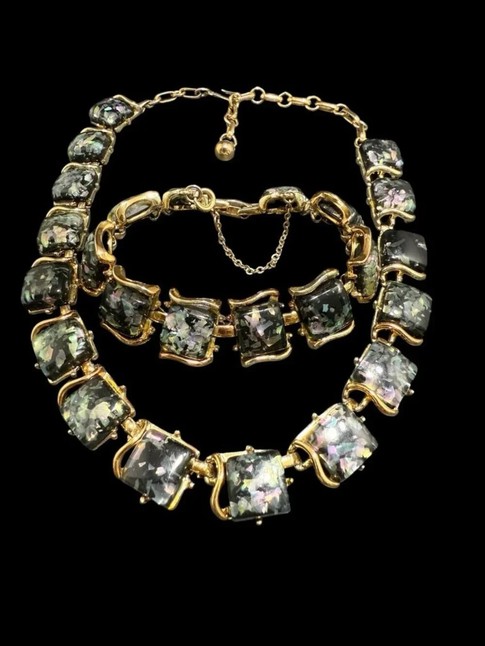 Coro Pegasus Jewelry Set Confetti Lucite Bracelet Necklace Signed